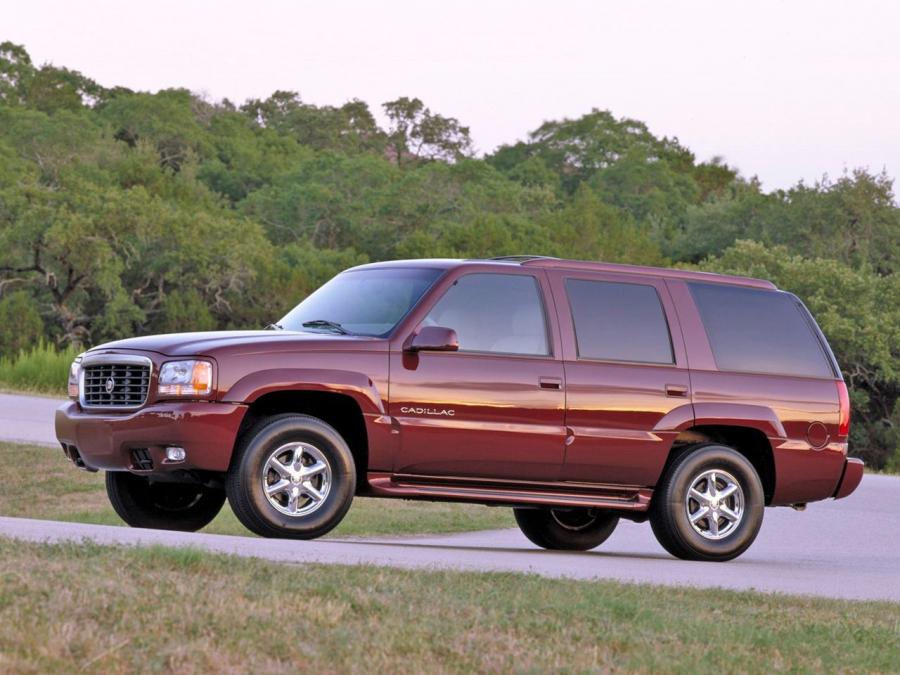  Cadillac Escalade 1999 года  (фото 35 из 40)